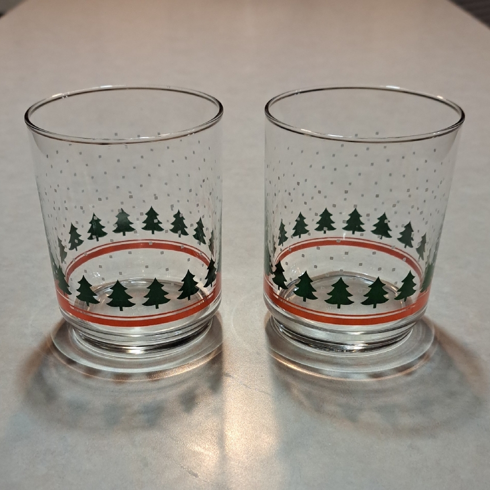 Libby 12 oz Holiday Evergreen Trees & Snowflakes Glass Tumblers (Set Of 2)